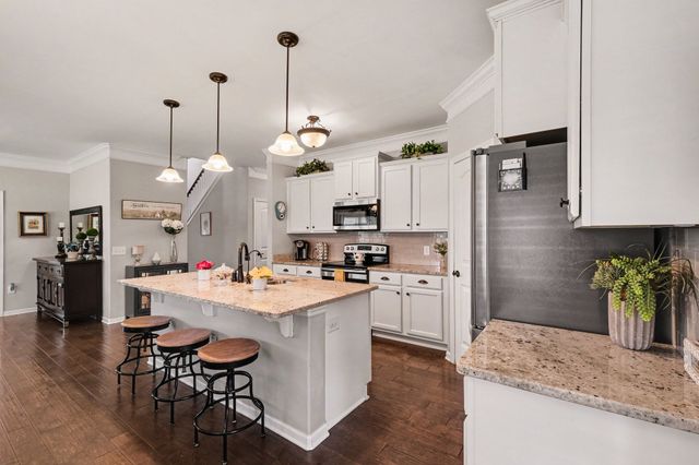 2501 Pinnacle Dr, Chapel Hill, TN 37034