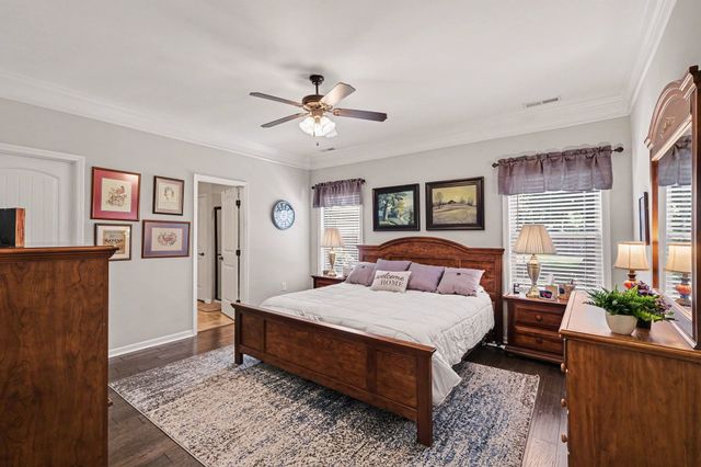 2501 Pinnacle Dr, Chapel Hill, TN 37034
