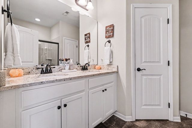 2501 Pinnacle Dr, Chapel Hill, TN 37034
