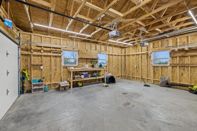 2501 Pinnacle Dr, Chapel Hill, TN 37034