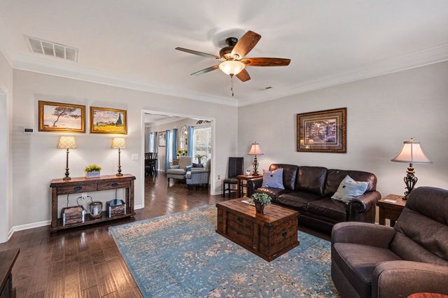 2501 Pinnacle Dr, Chapel Hill, TN 37034