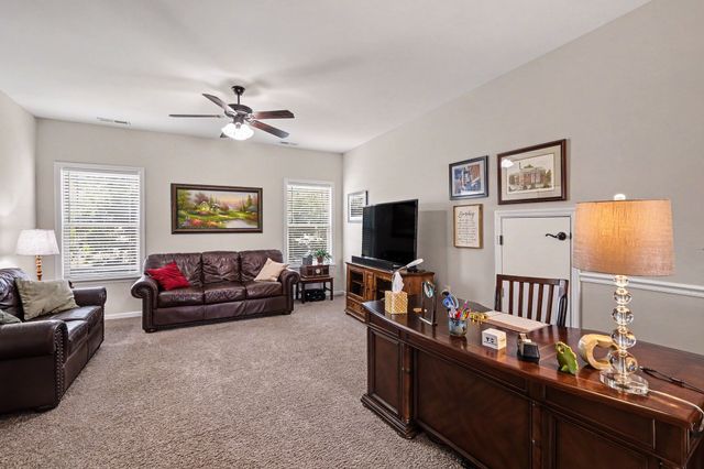 2501 Pinnacle Dr, Chapel Hill, TN 37034