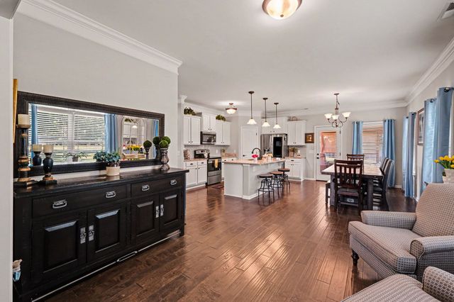 2501 Pinnacle Dr, Chapel Hill, TN 37034