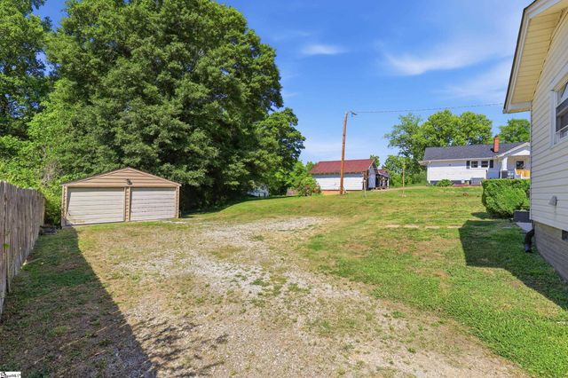 1021 Gentry Memorial Highway, Easley, SC 29640