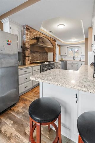 606 Lake Viking Terrace, Gallatin, MO 64640