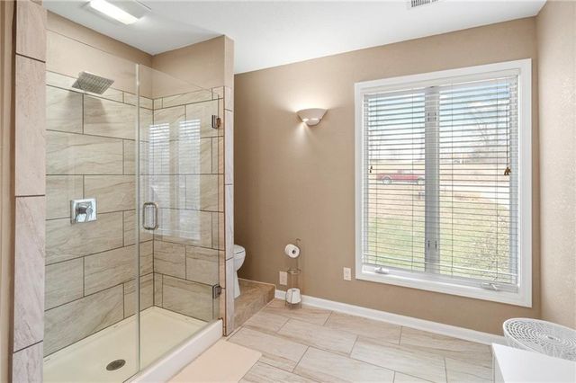 606 Lake Viking Terrace, Gallatin, MO 64640