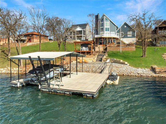 606 Lake Viking Terrace, Gallatin, MO 64640