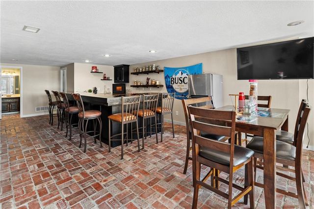 606 Lake Viking Terrace, Gallatin, MO 64640