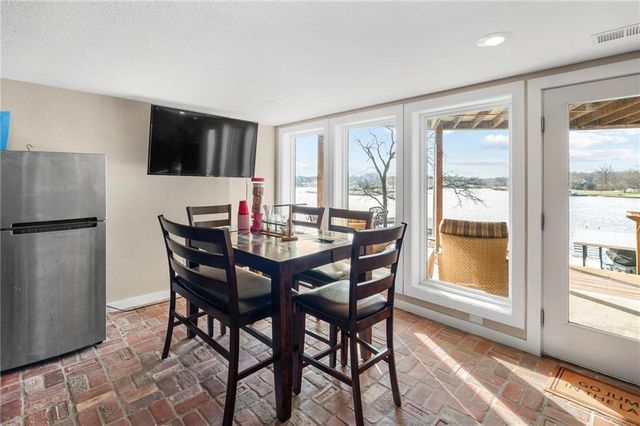 606 Lake Viking Terrace, Gallatin, MO 64640