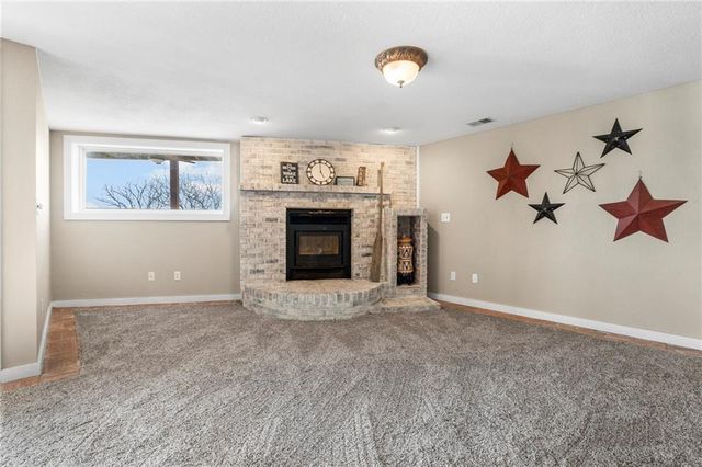 606 Lake Viking Terrace, Gallatin, MO 64640