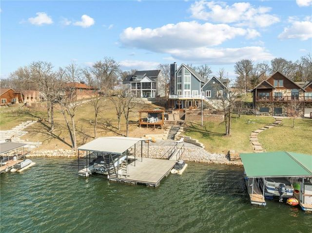 606 Lake Viking Terrace, Gallatin, MO 64640
