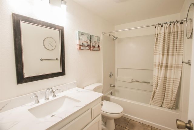 7761 Roberts River Way, Sacramento, CA 95831