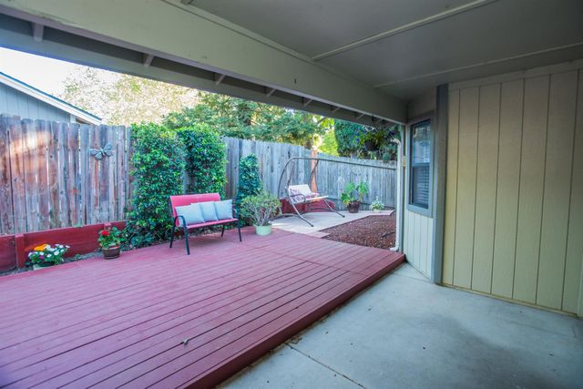 7761 Roberts River Way, Sacramento, CA 95831