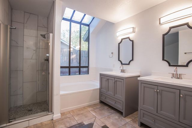 7761 Roberts River Way, Sacramento, CA 95831