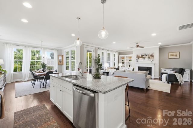 1012 Overlake Drive, Belmont, NC 28012