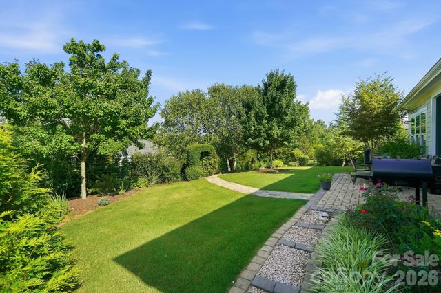 1012 Overlake Drive, Belmont, NC 28012