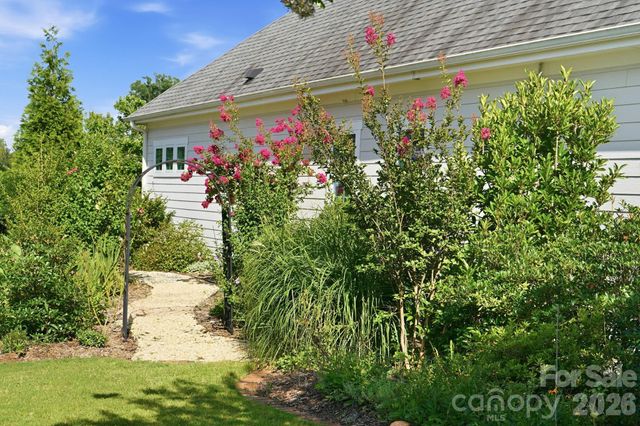 1012 Overlake Drive, Belmont, NC 28012