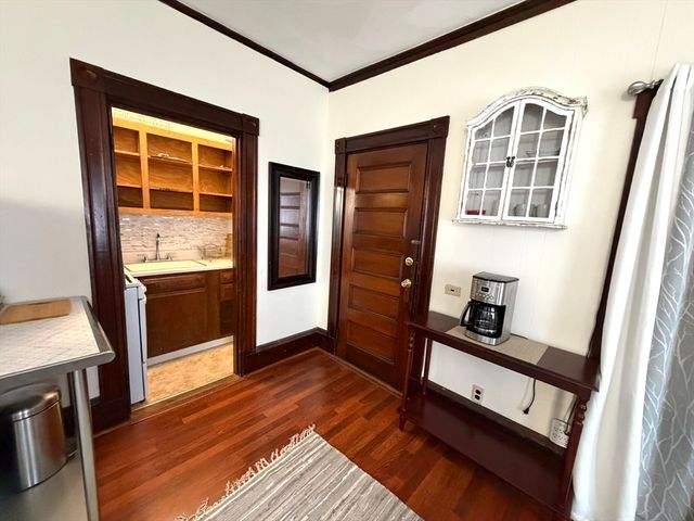 110 Grovers Ave 2F, Winthrop, MA 02152