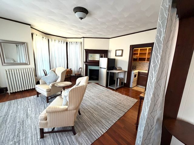 110 Grovers Ave 2F, Winthrop, MA 02152