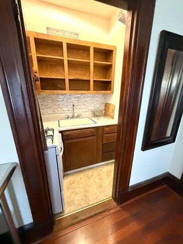 110 Grovers Ave 2F, Winthrop, MA 02152