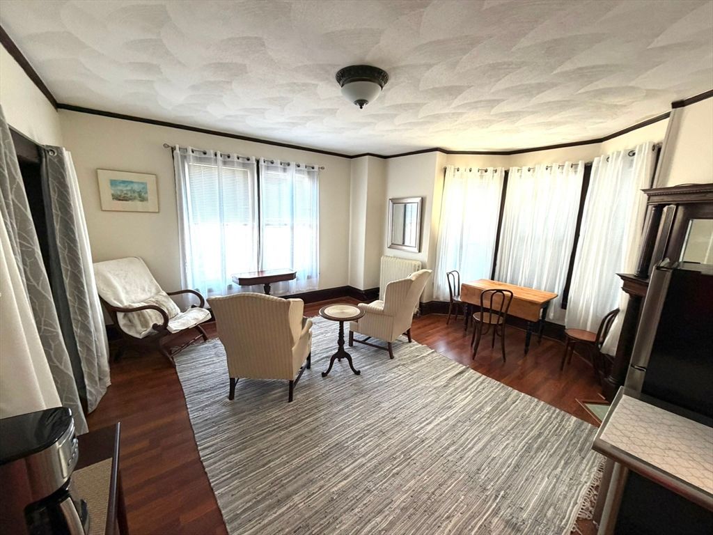 110 Grovers Ave 2F, Winthrop, MA 02152