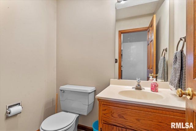 124 Augie Court, Chatham, IL 62629