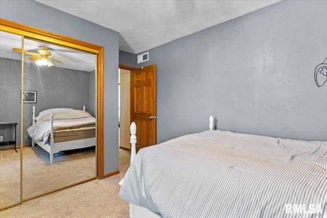 124 Augie Court, Chatham, IL 62629