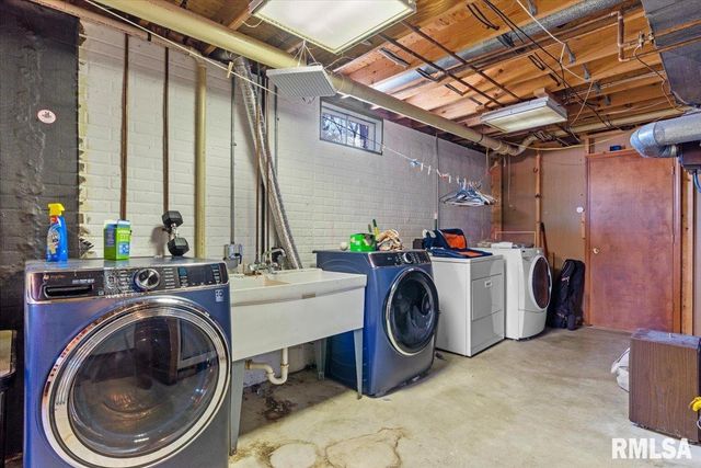 124 Augie Court, Chatham, IL 62629