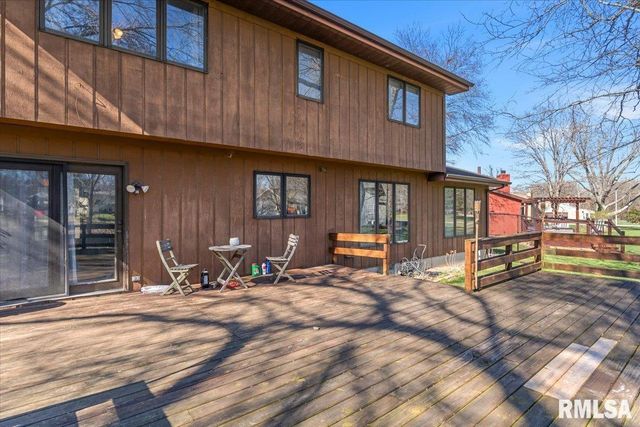 124 Augie Court, Chatham, IL 62629