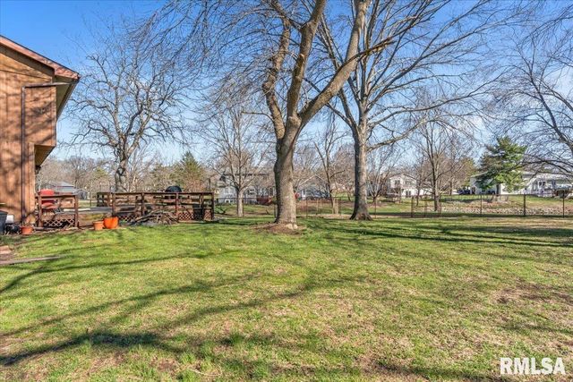 124 Augie Court, Chatham, IL 62629