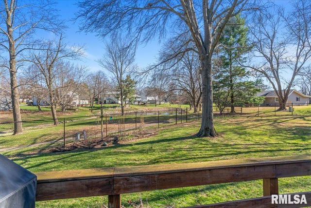 124 Augie Court, Chatham, IL 62629