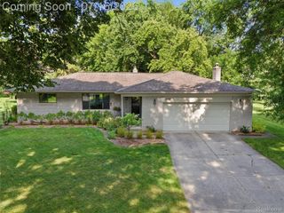 6229 Sandshores Drive, Troy, MI 48085