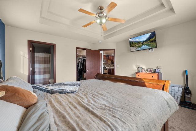 1504 NW 28th St, Minot, ND 58703