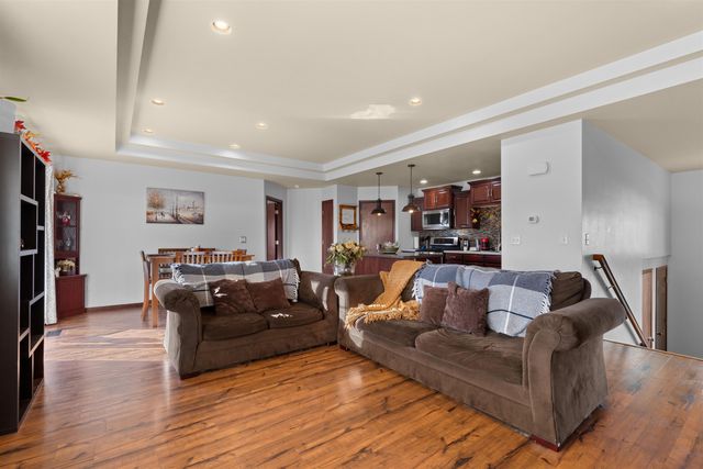 1504 NW 28th St, Minot, ND 58703