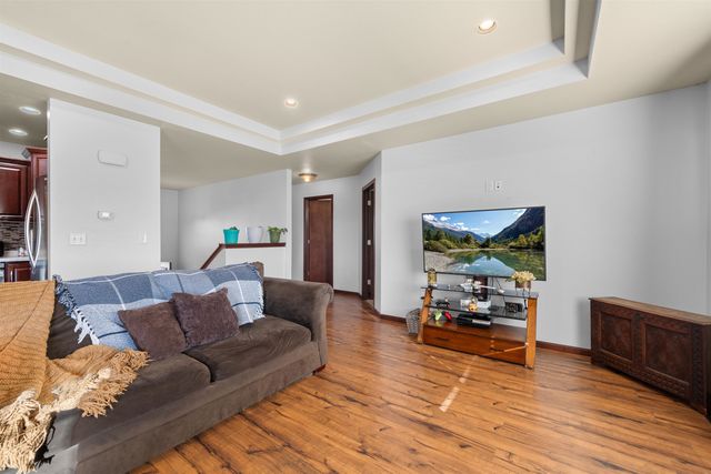 1504 NW 28th St, Minot, ND 58703