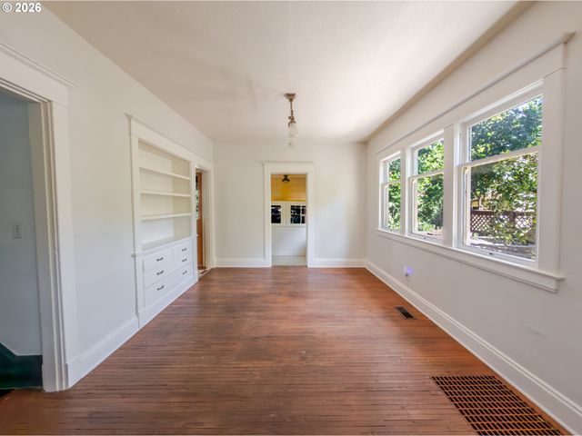 5330 Ne 19TH Ave, Portland, OR 97211