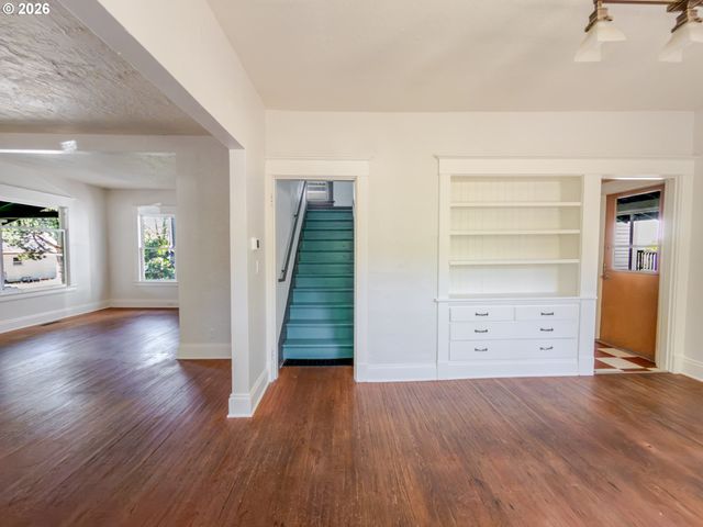 5330 Ne 19TH Ave, Portland, OR 97211