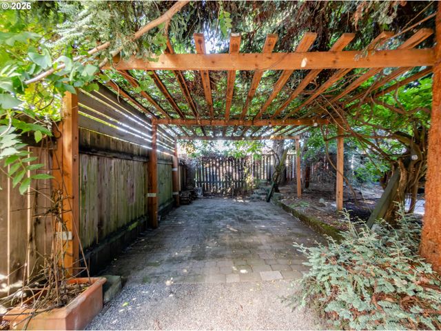 5330 Ne 19TH Ave, Portland, OR 97211
