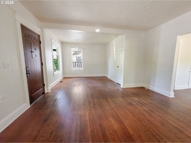 5330 Ne 19TH Ave, Portland, OR 97211