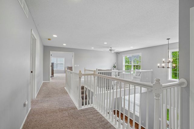 2908 Hilltop Drive, Chaska, MN 55318