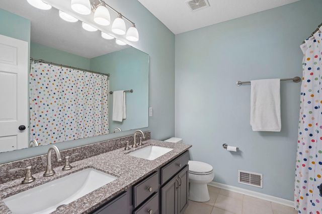 2908 Hilltop Drive, Chaska, MN 55318
