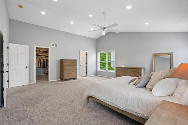 2908 Hilltop Drive, Chaska, MN 55318
