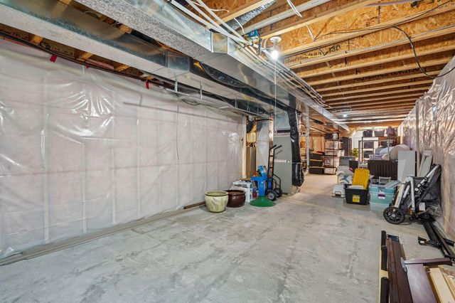 2908 Hilltop Drive, Chaska, MN 55318