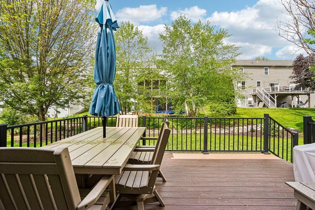 2908 Hilltop Drive, Chaska, MN 55318