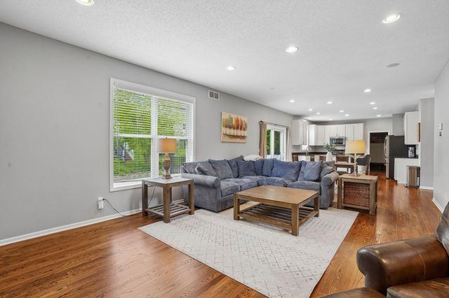 2908 Hilltop Drive, Chaska, MN 55318