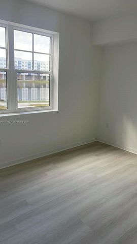 5587 MILLENIA PARK BOULEVARD 111, Orlando, FL 32839