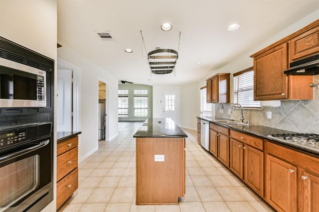 2614 Brahman Drive, Manvel, TX 77578