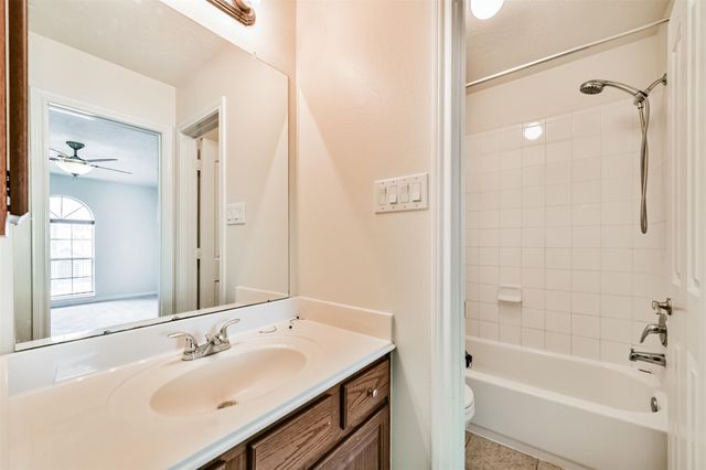 2614 Brahman Drive, Manvel, TX 77578
