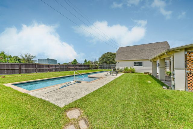 2614 Brahman Drive, Manvel, TX 77578