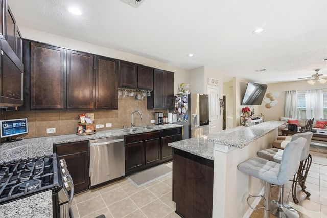 2225 Moonstone Court, Texas City, TX 77591